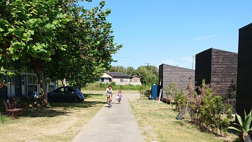 シラハマ校舎の小屋暮らし ローカルニッポン 無印良品